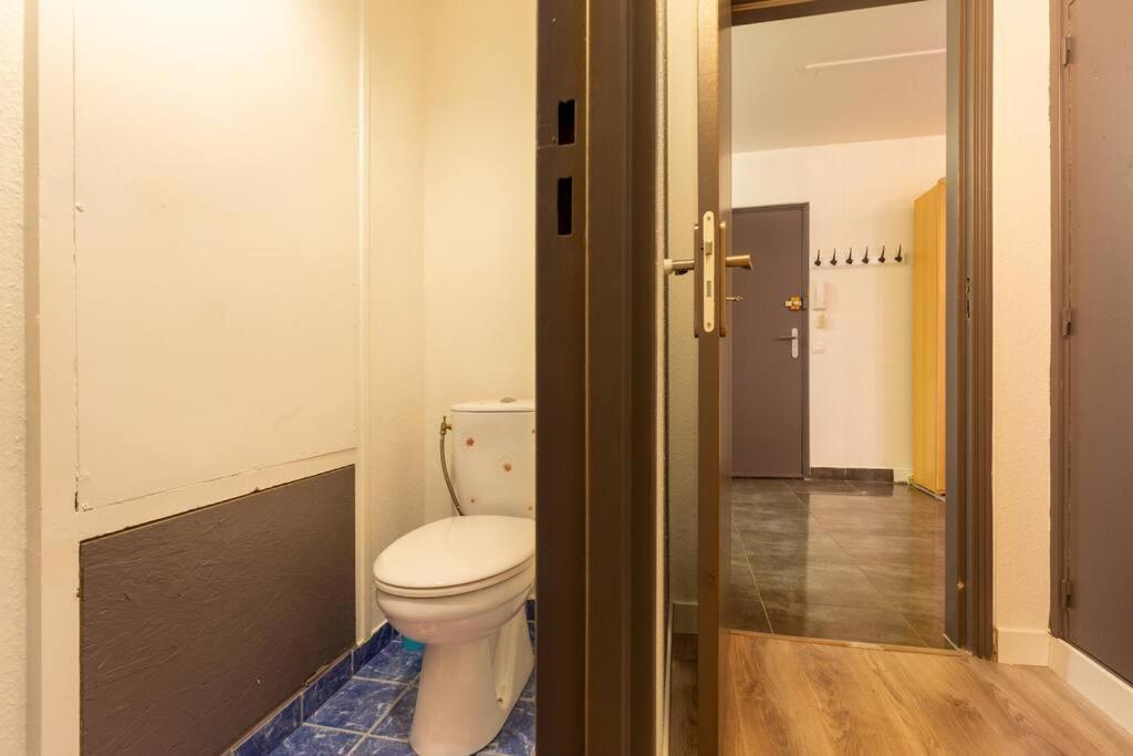 Superbe Appartement Spacieux Avec Parking Gratuit Ильзак Экстерьер фото